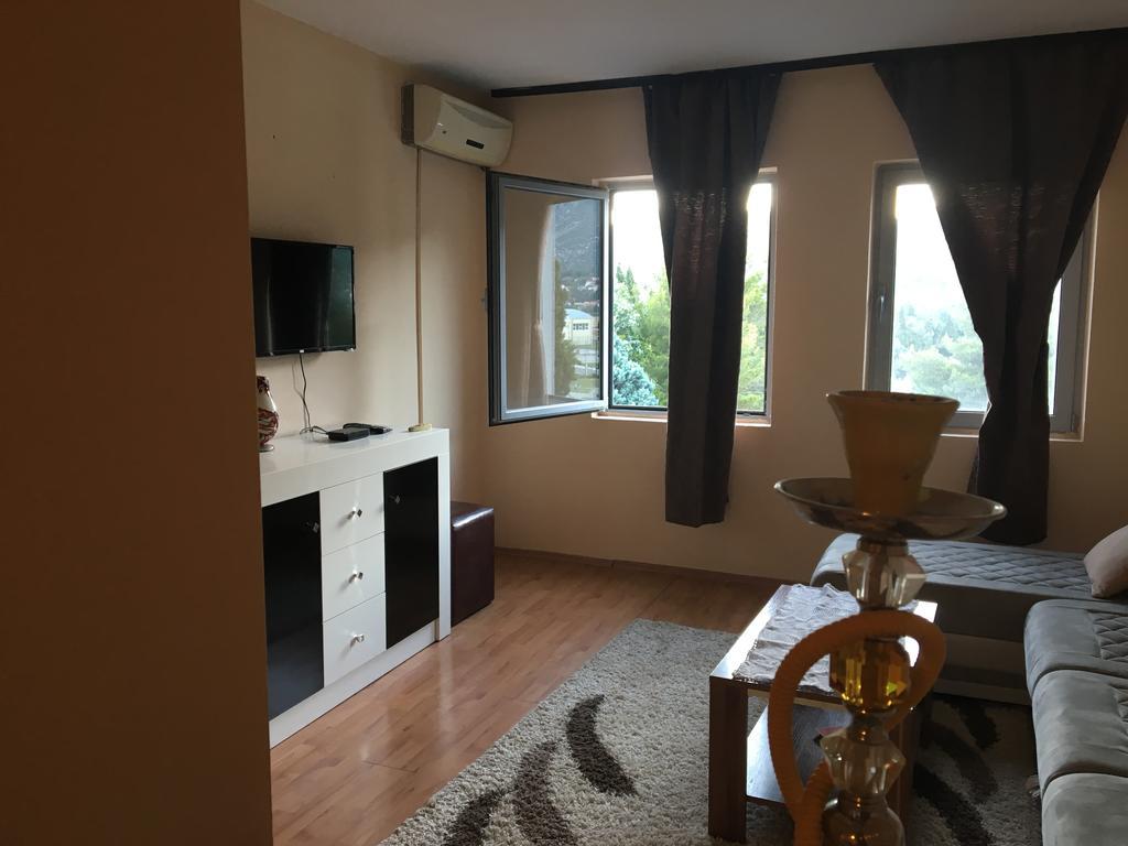 Mell Apartments Мостар Екстер'єр фото