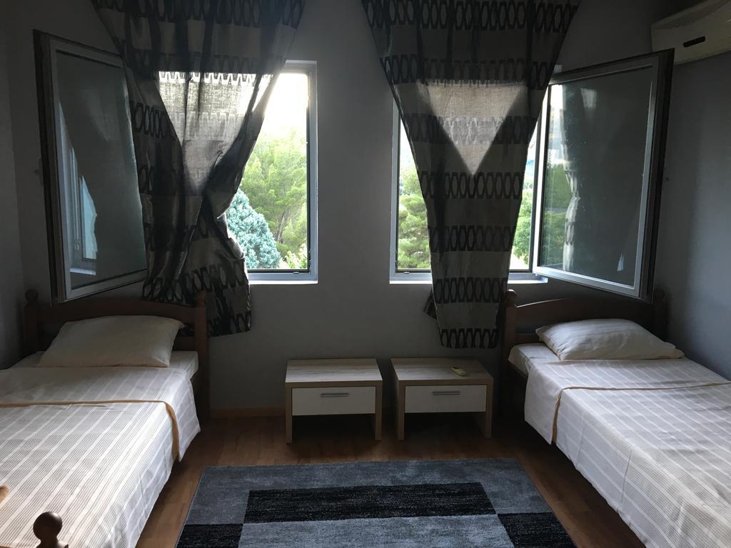 Mell Apartments Мостар Екстер'єр фото