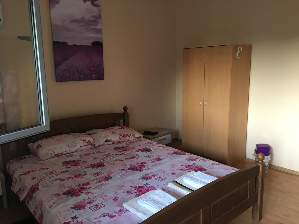 Mell Apartments Мостар Екстер'єр фото
