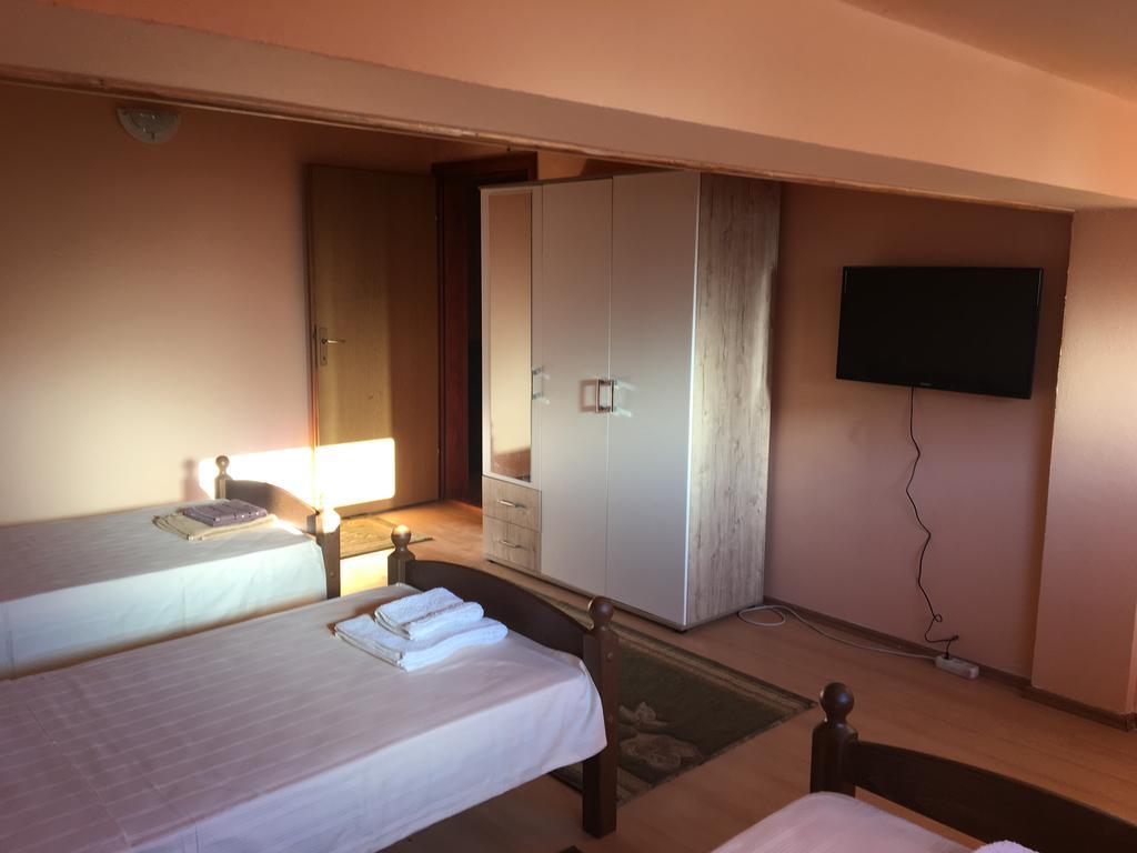 Mell Apartments Мостар Екстер'єр фото